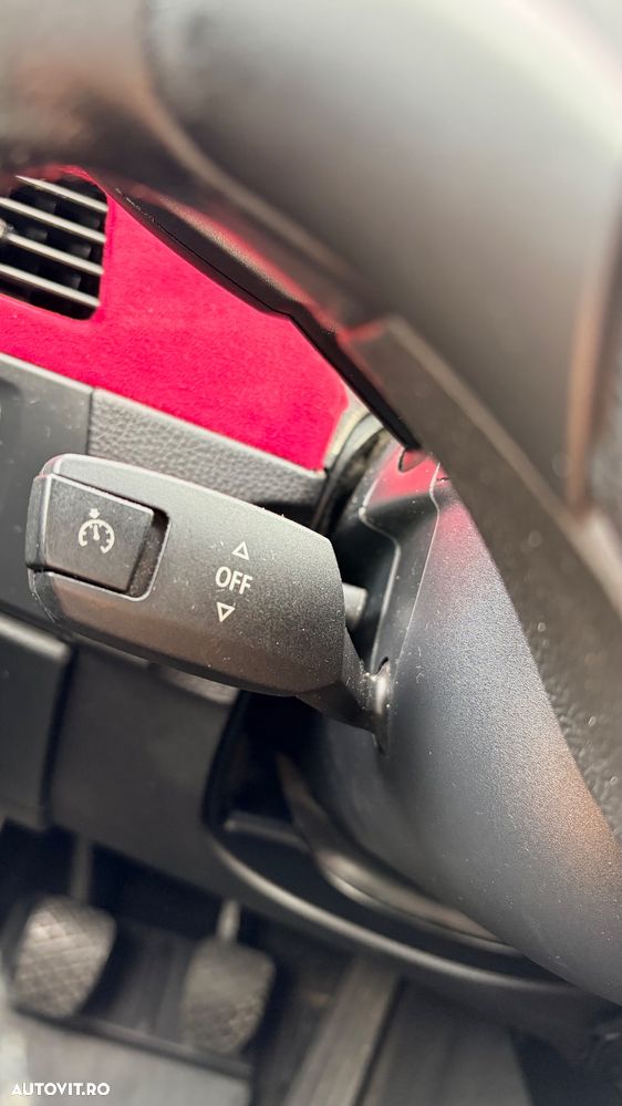 BMW Seria 3 318d - 13