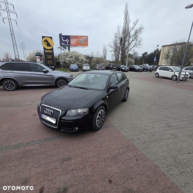 Audi A3 Sportback - 3
