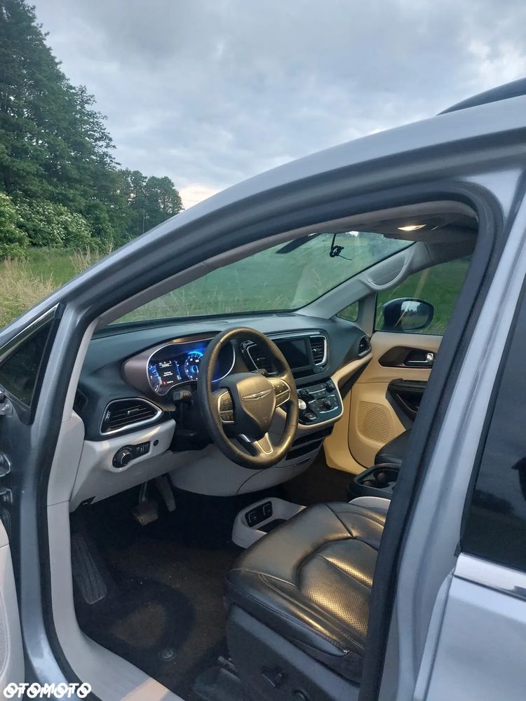 Chrysler Voyager - 8