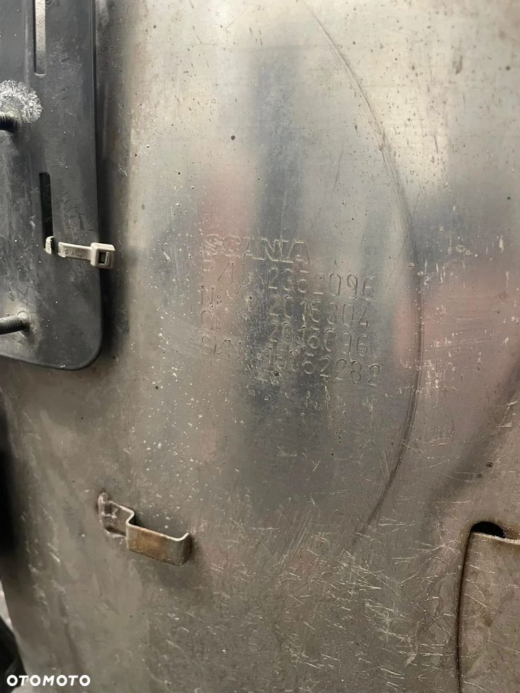 Scania R450 DC13 Katalizator z wkładami Euro 6 - 6