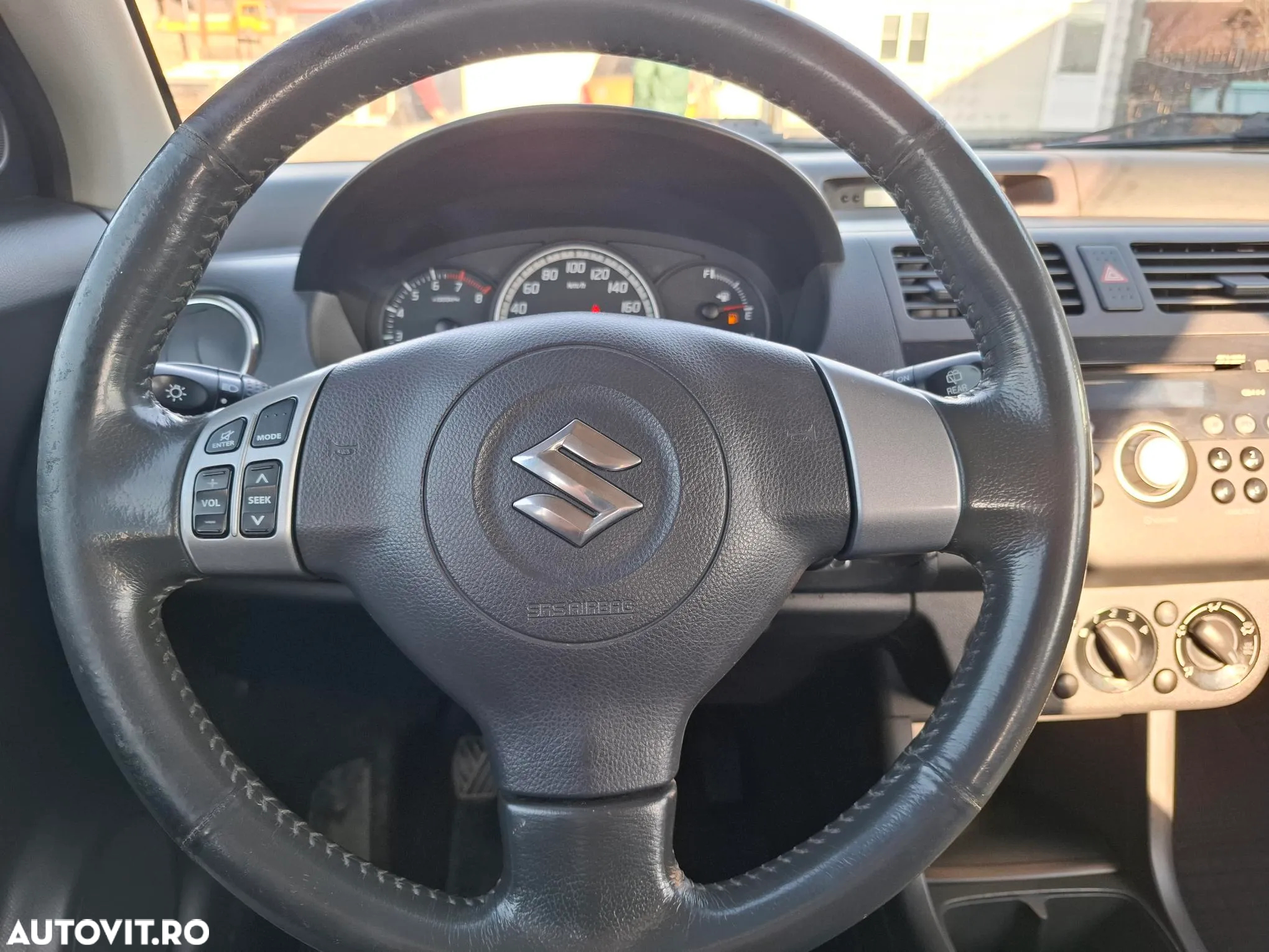 Suzuki Swift 1.3 GS - 12