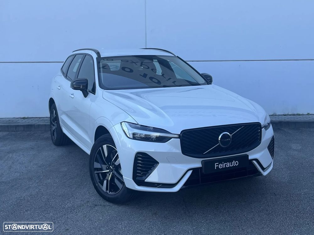 Volvo XC 60 2.0 T6 PHEV Plus Dark AWD - 4