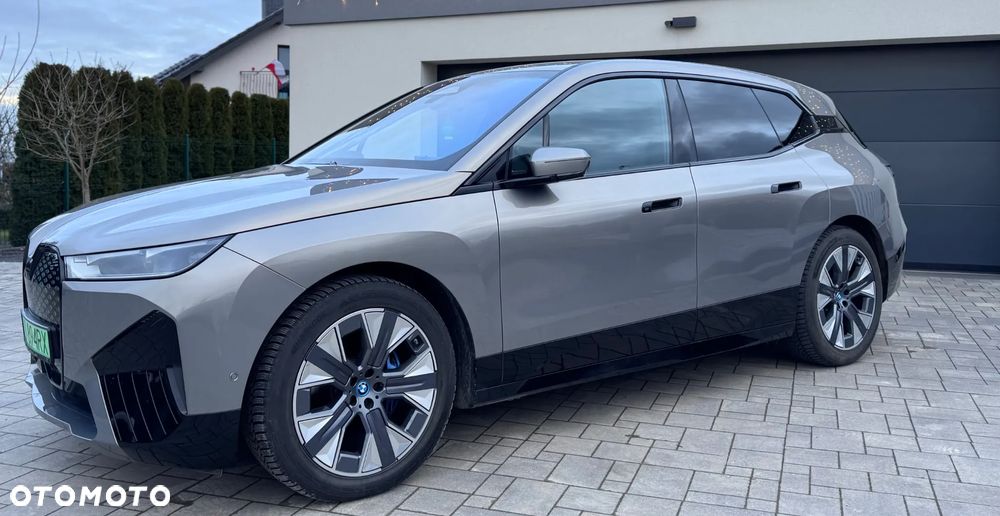BMW iX xDrive40 76.6kWh - 3