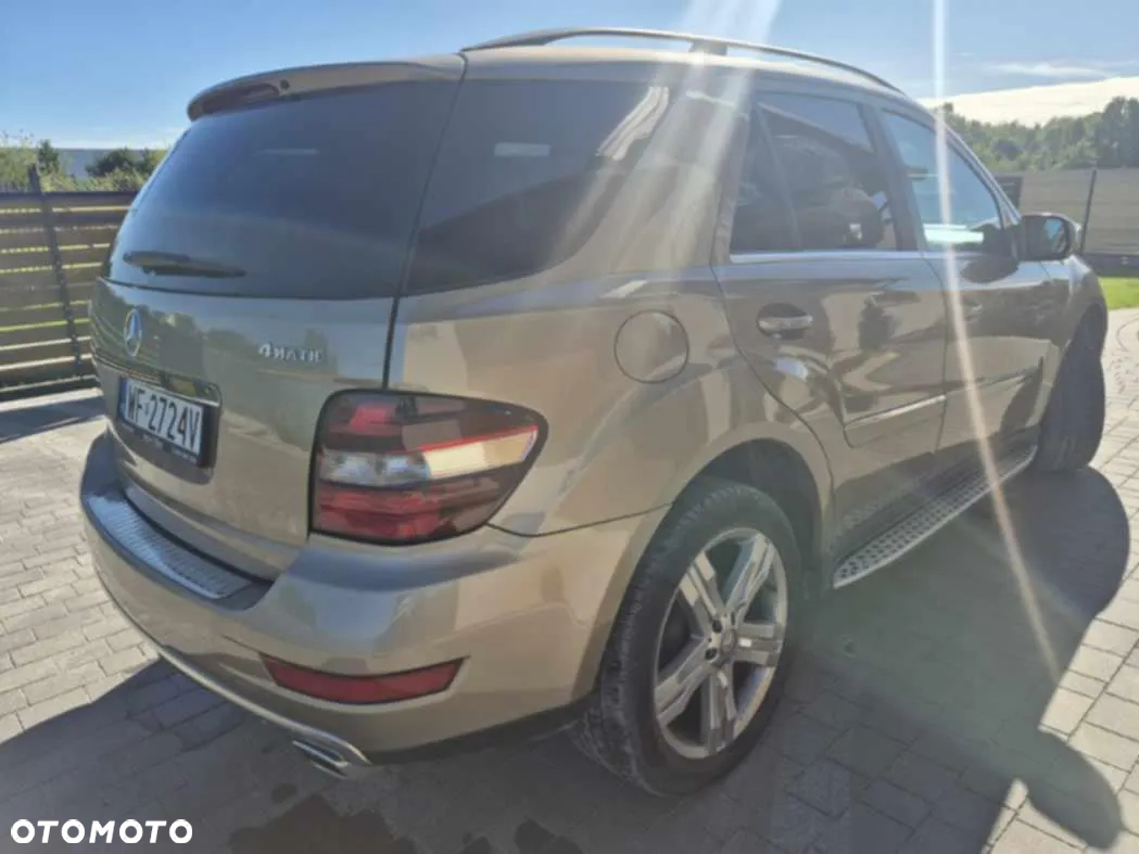 Mercedes-Benz ML 350 4-Matic - 6