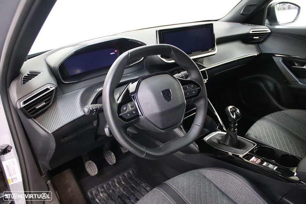 Peugeot 2008 1.2 PureTech Allure - 7