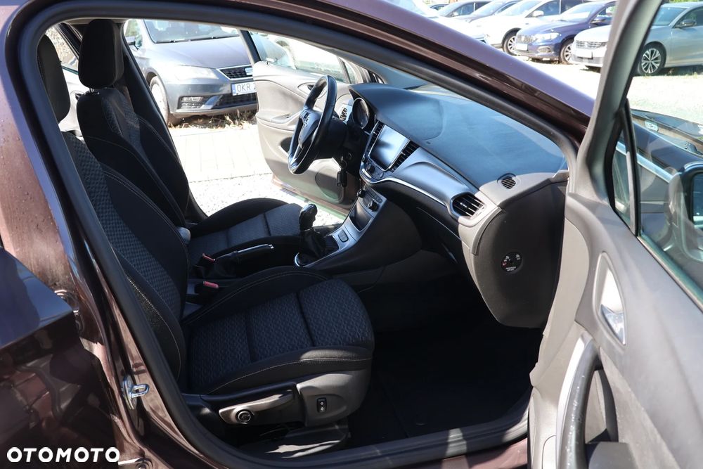 Opel Astra 1.6 D (CDTI) Innovation - 12