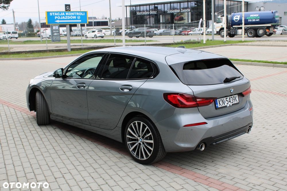 BMW Seria 1 120d xDrive Luxury Line - 11