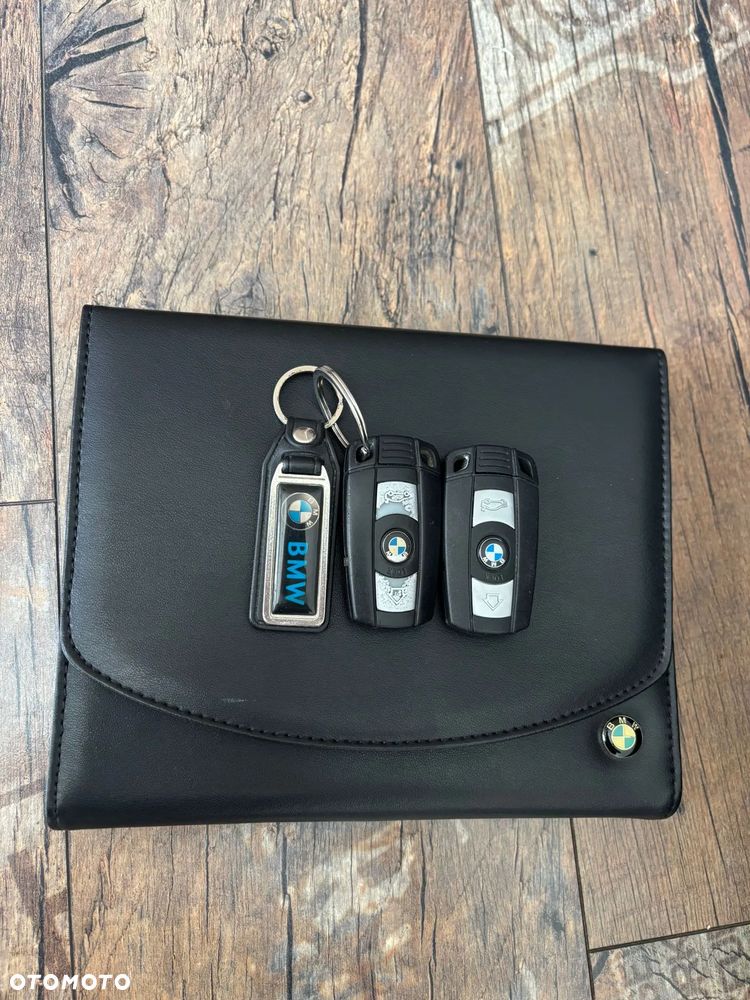 BMW Seria 1 - 25