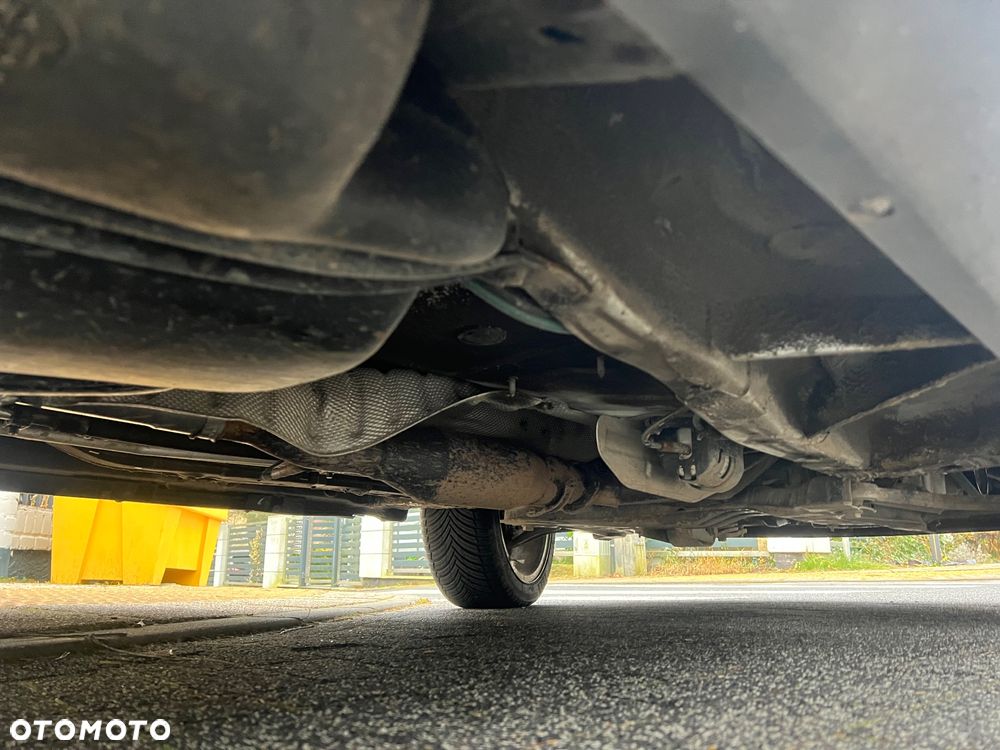 Volkswagen Sharan 2.0 Comfortline Family - 36