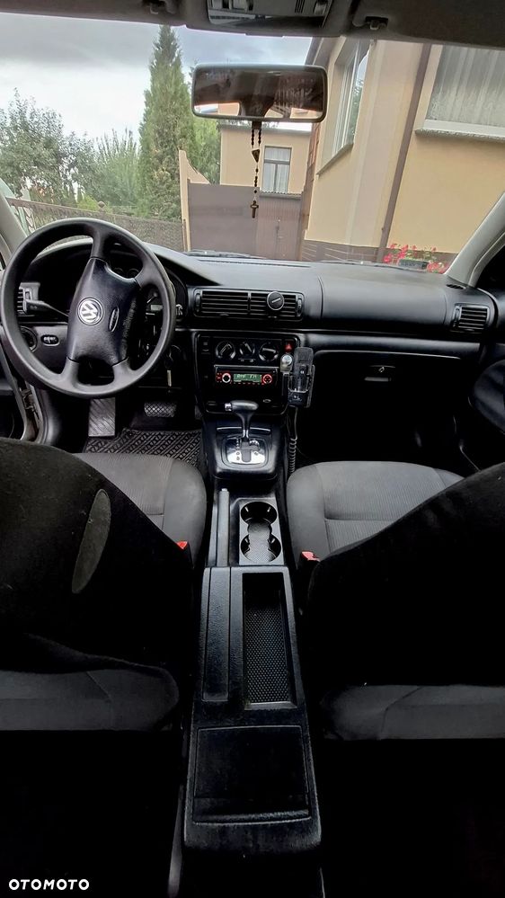 Volkswagen Passat - 9