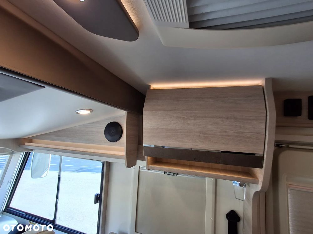 Rapido 8096dF S80 Ultimate Line Kamper 5 Osób Wersja Zimowa Podwójna Podłoga Klasa Premium Bogaty Oświetlenie Ambiente Euro 6 Felgi Aluminiowe - 14
