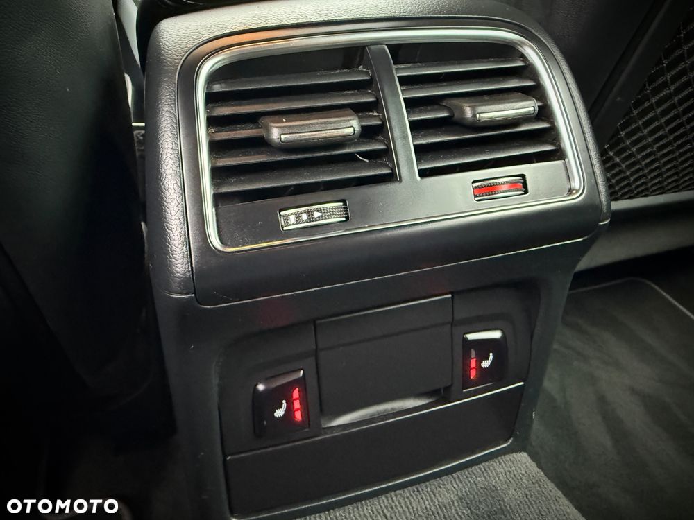 Audi A4 Avant 2.0 TDI DPF clean diesel multitronic S line Sportpaket - 9