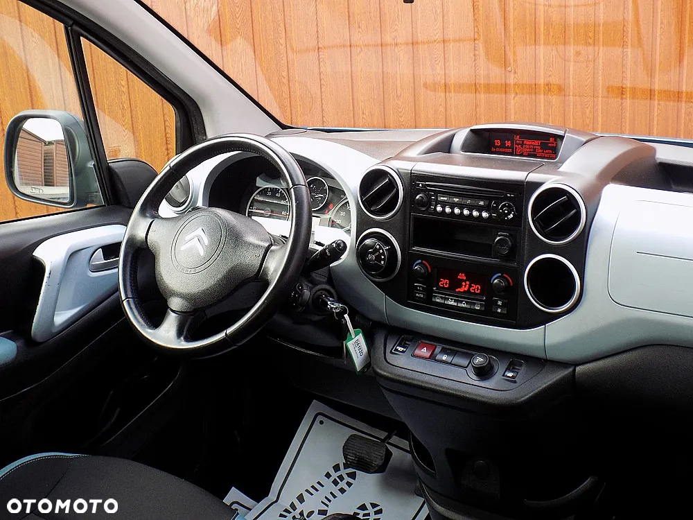 Citroën Berlingo Multispace e-HDi 90 FAP EGS6 Exclusive - 16
