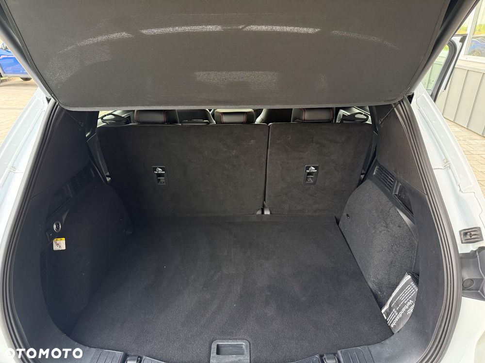 Ford Kuga 2.0 EcoBlue Hybrid ST-LINE X - 26