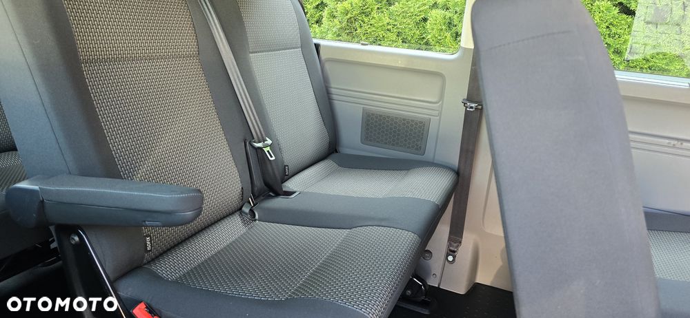 Volkswagen Caravelle 2.0 TDI L2 Comfortline - 18