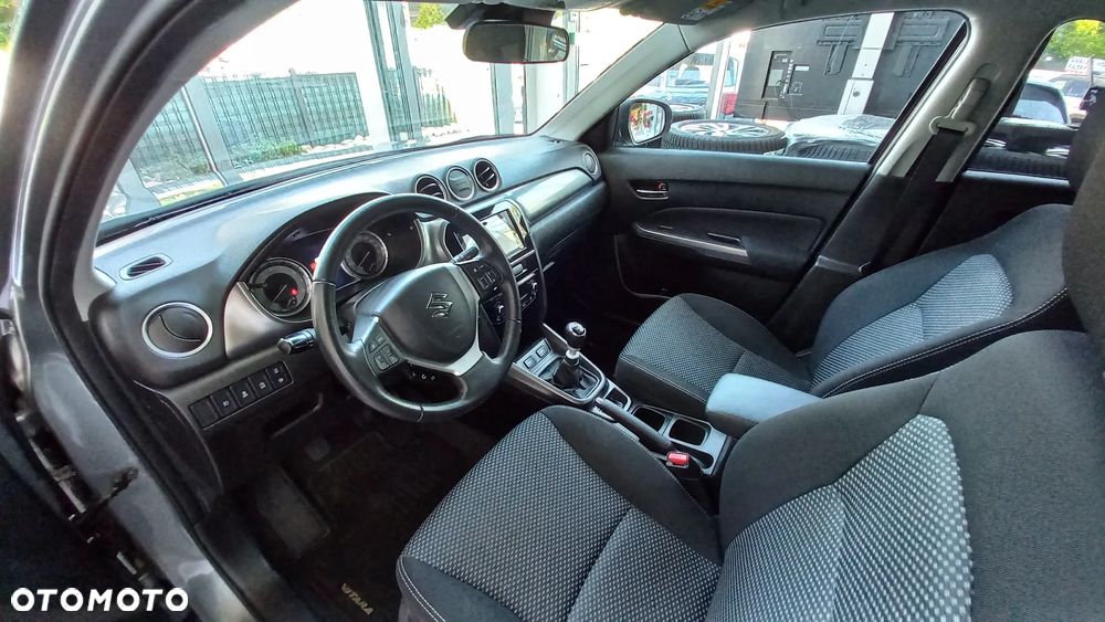 Suzuki Vitara 1.4 Boosterjet SHVS Premium 2WD - 16