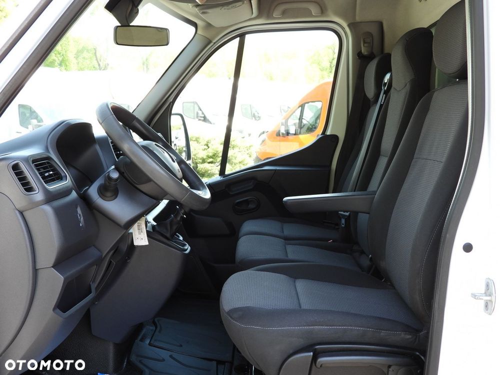 Renault MASTER  KONTENER WINDA 8 PALET TEMPOMAT NAWIGACJA LEDY BLIŹNIACZE KOŁA KLIMATYZACJA  145KM - 27