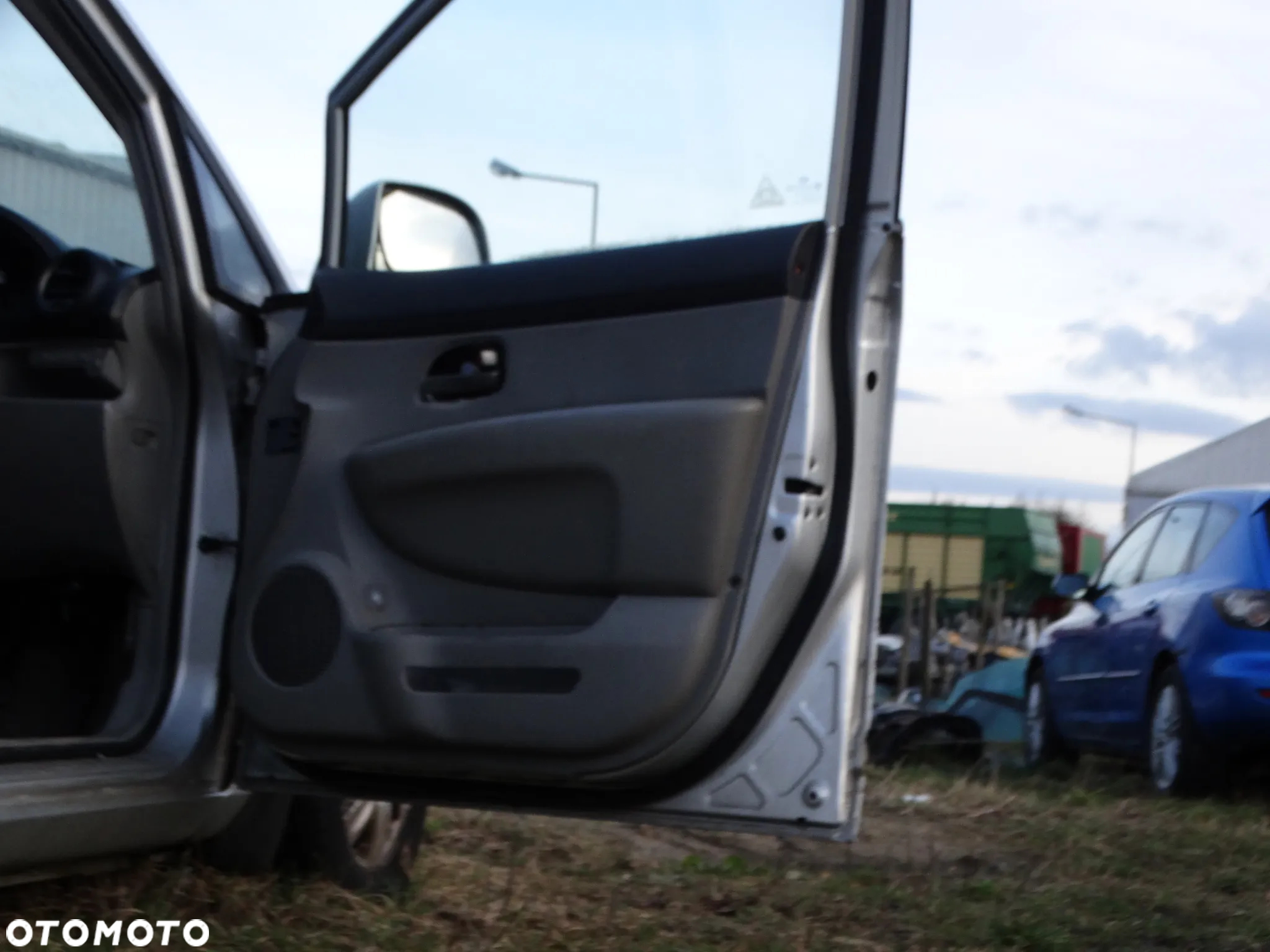 Kia Carens 3 III Srebrna kolor 7S Maska Drzwi Klapa Zderzak Relingi Poprzeczki Bagażnik Zderzak - 6