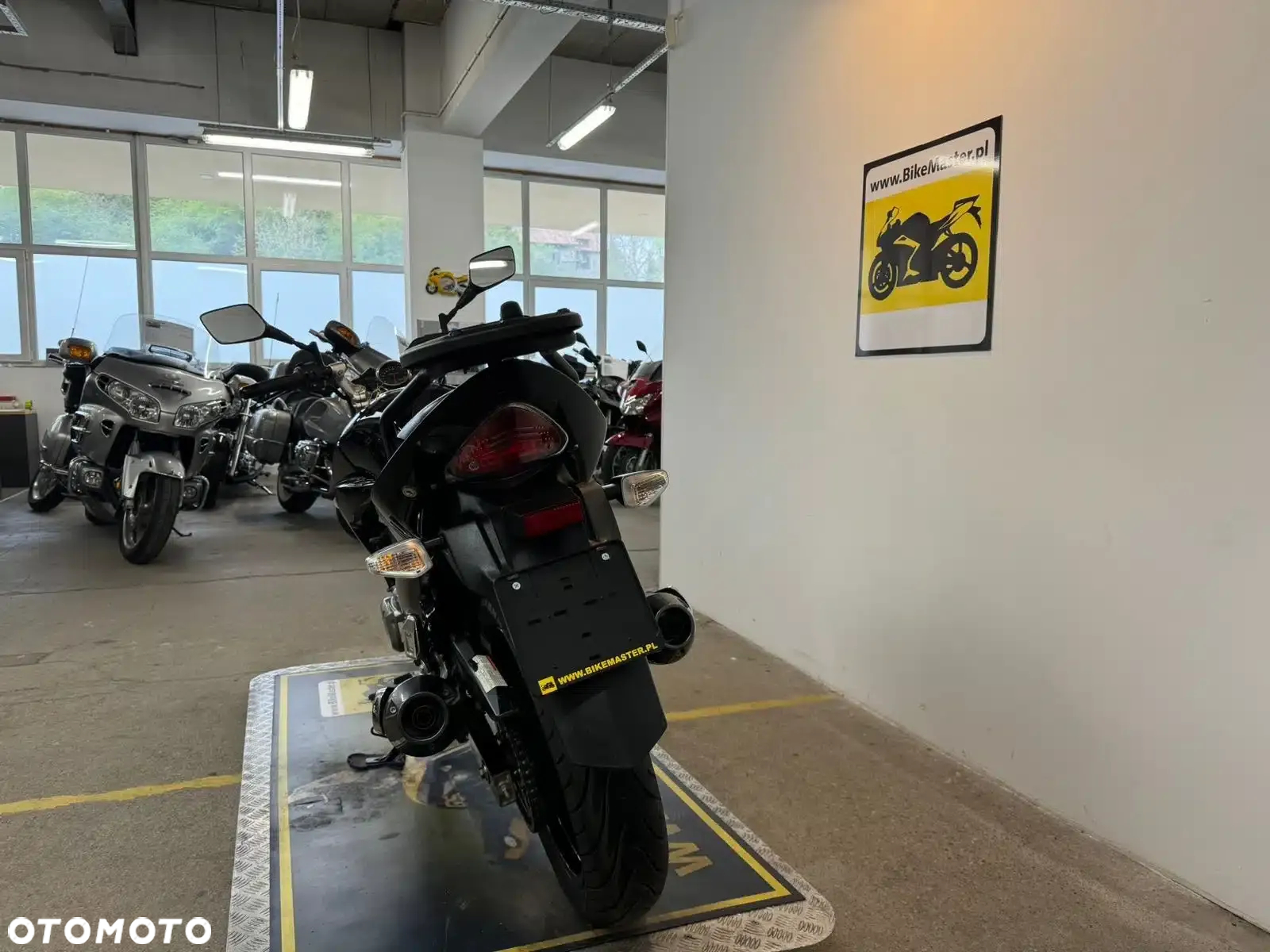 Suzuki GW 250 - 7