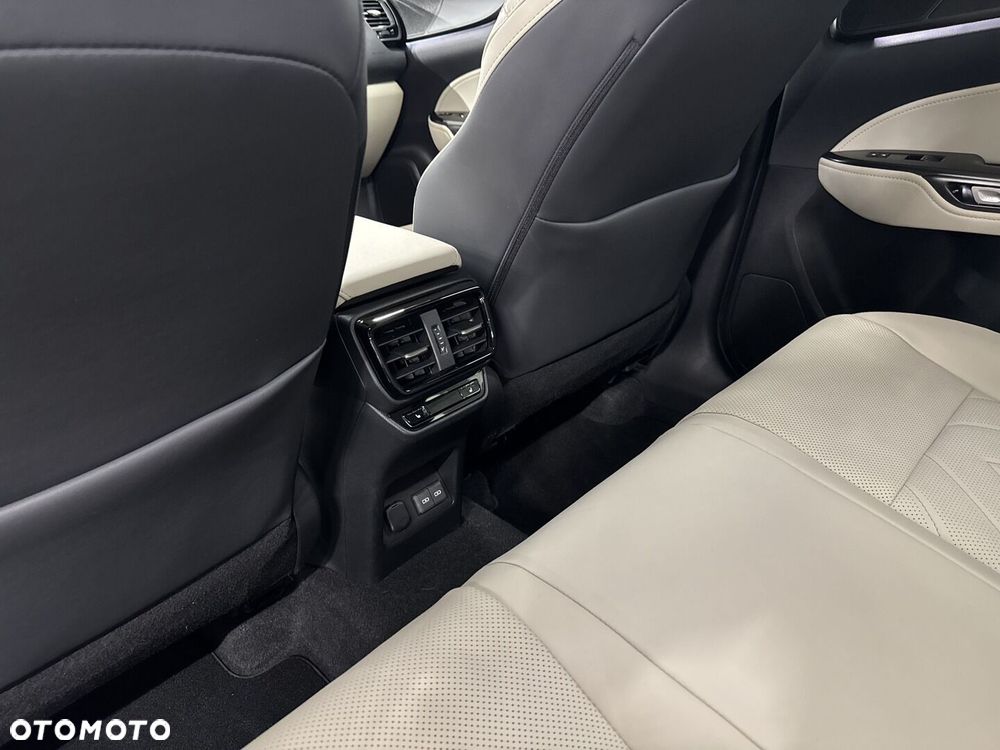 Lexus NX 350h Omotenashi AWD - 12
