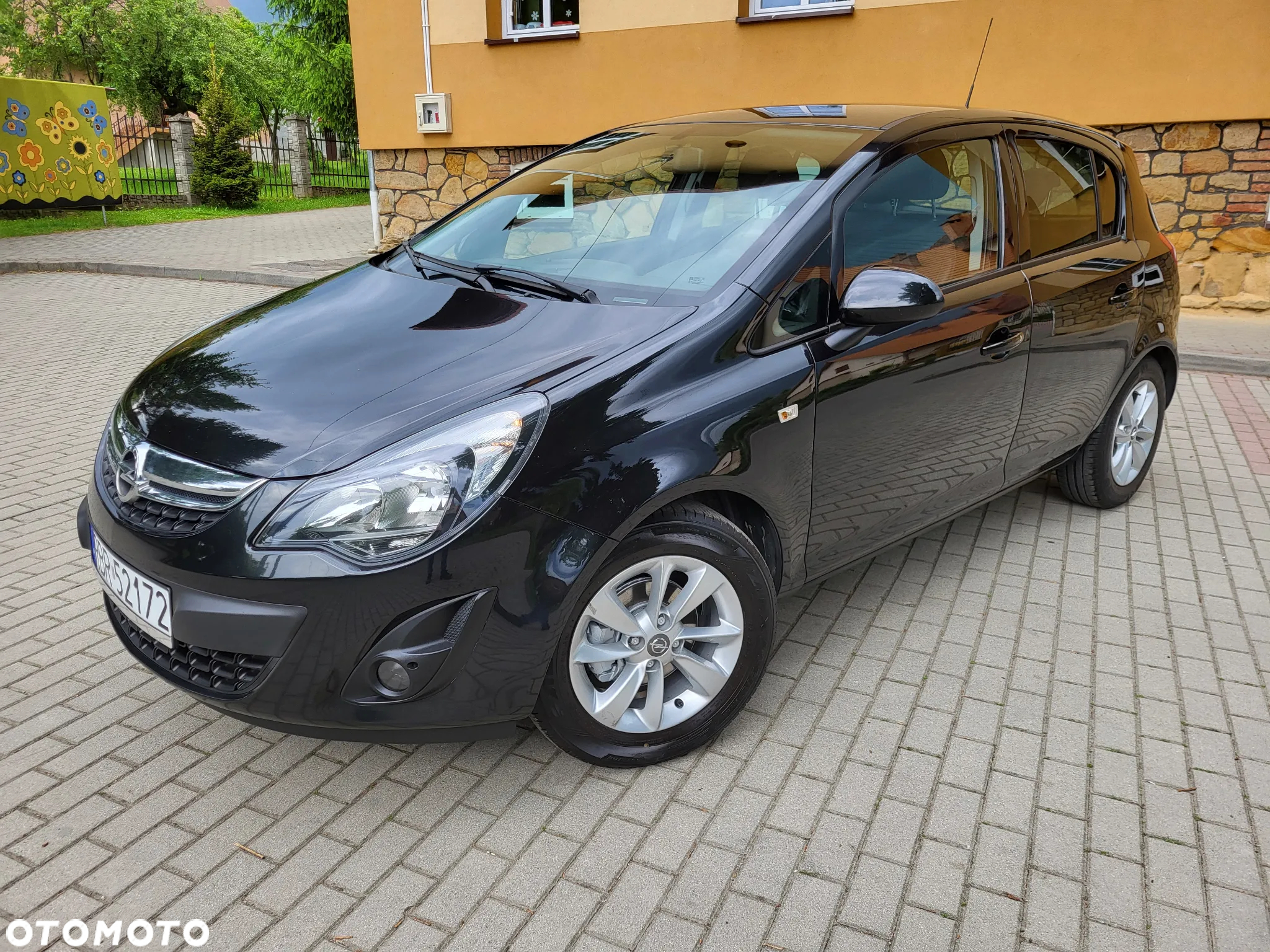 Opel Corsa 1.2 16V Cosmo - 2