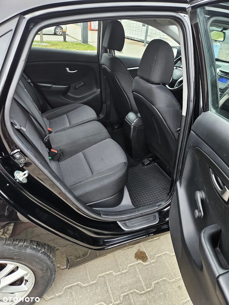 Hyundai i30 1.6 Classic + - 13