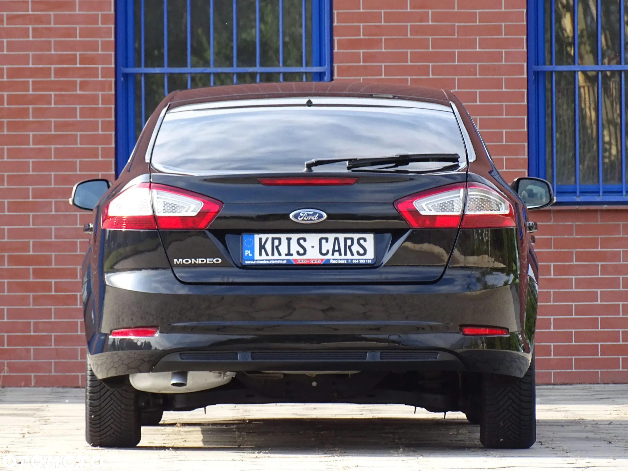 Ford Mondeo 1.6 T Ghia - 12