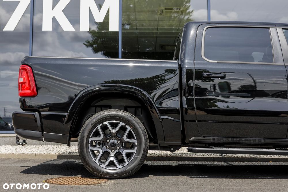 RAM 1500 Laramie Night Premium - 20
