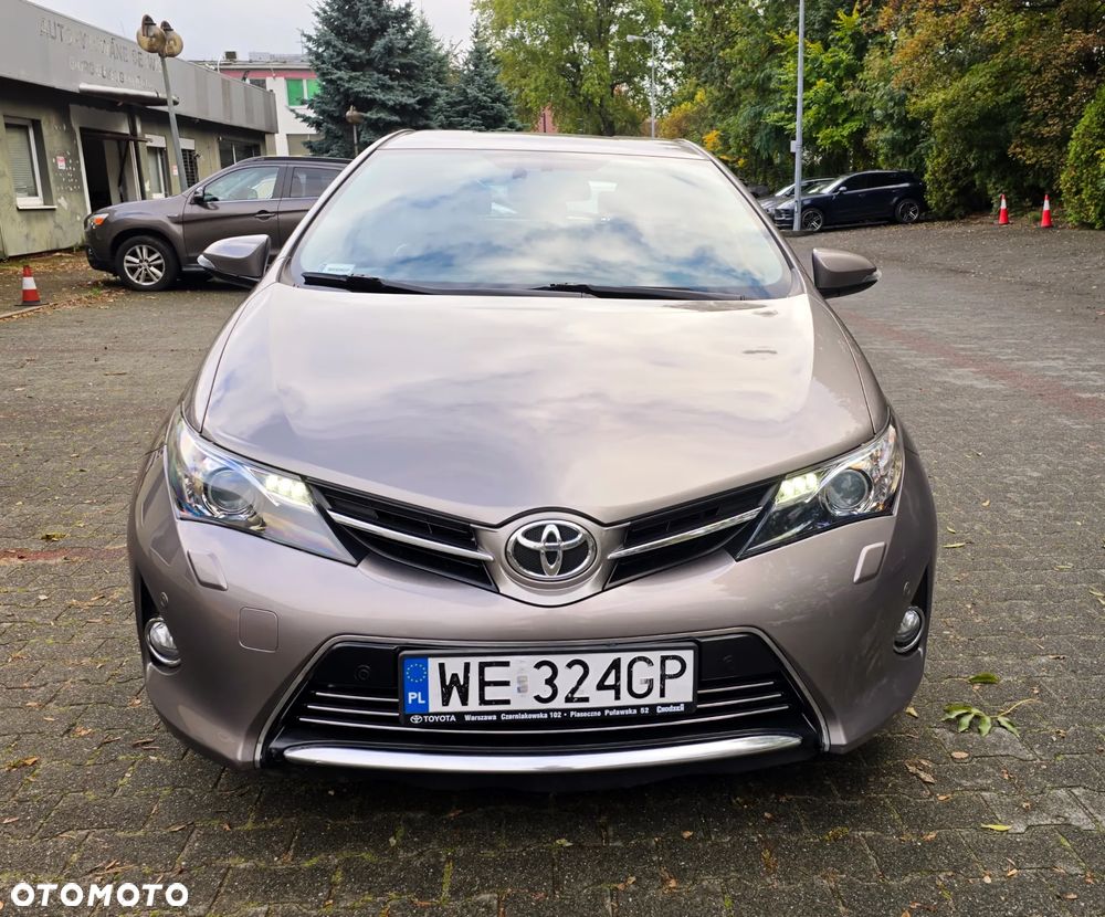 Toyota Auris 1.6 Prestige - 2