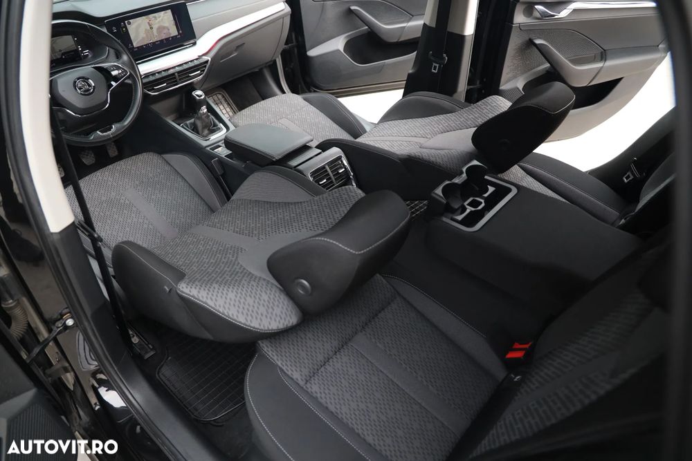 Skoda Octavia Combi 2.0 TDI First Edition - 6