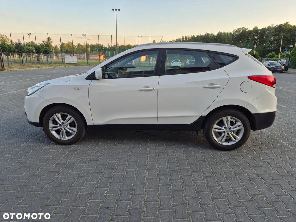 Hyundai ix35 1.6 2WD Fifa World Cup Edition - 12