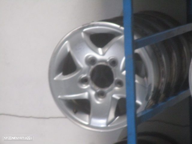 Jogo De Jantes JGJANT952 KIA SPORTAGE 45 6JX15 5X135.5 333.5MM - 2