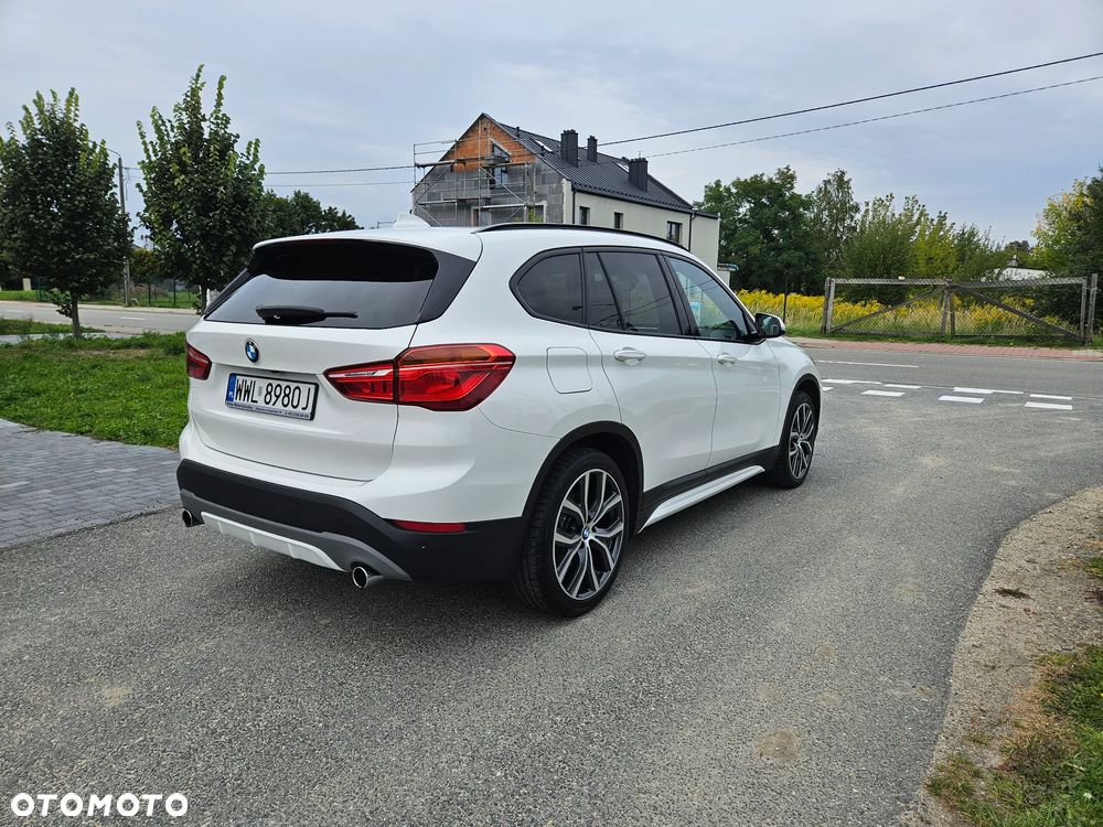 BMW X1 xDrive20d Sport Line - 7