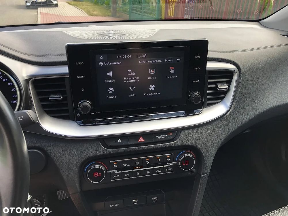 Kia Ceed 1.5 T-GDI L - 13
