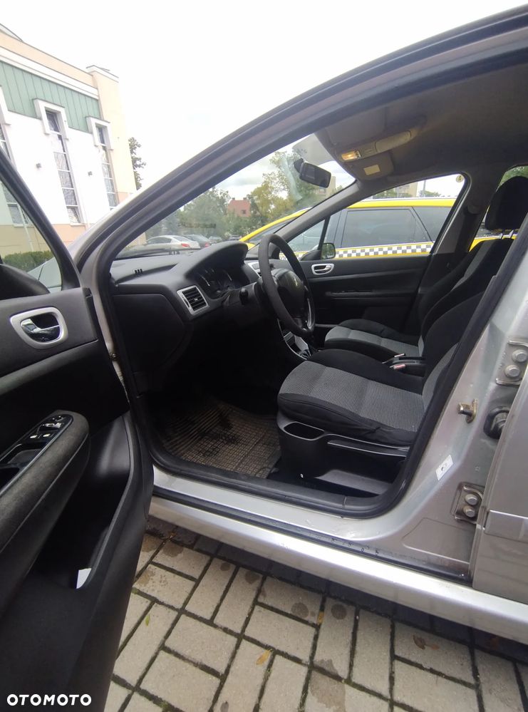 Peugeot 307 - 11
