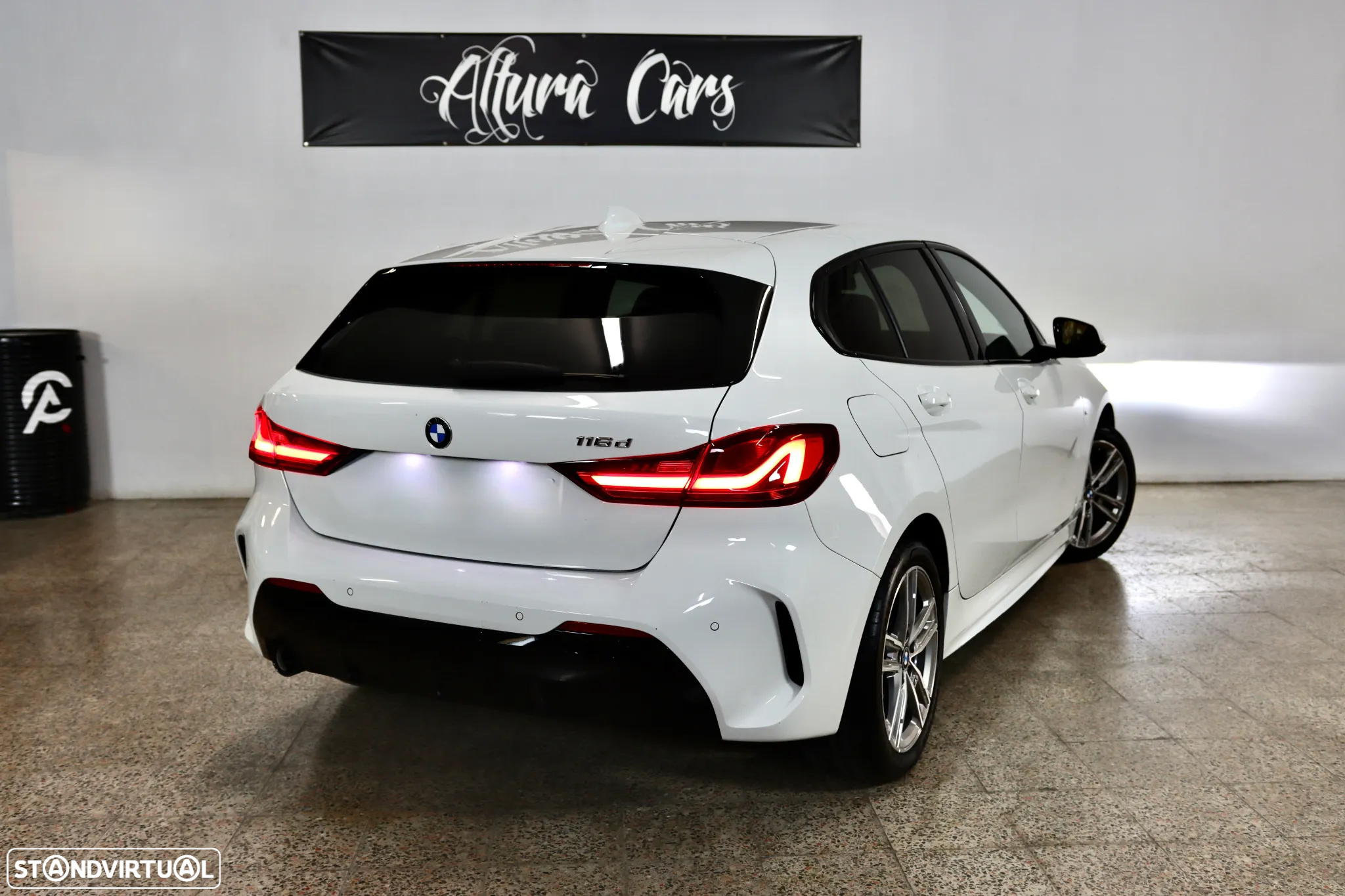 BMW 116 d Pack M Shadow Auto - 32