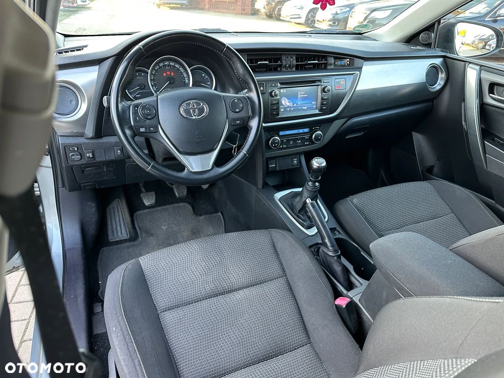 Toyota Auris - 7