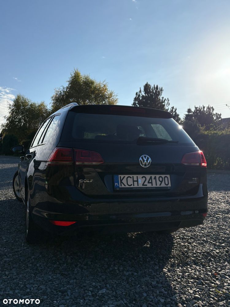 Volkswagen Golf - 10