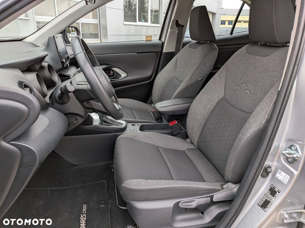 Toyota Yaris Cross Hybrid 1.5 Comfort - 25