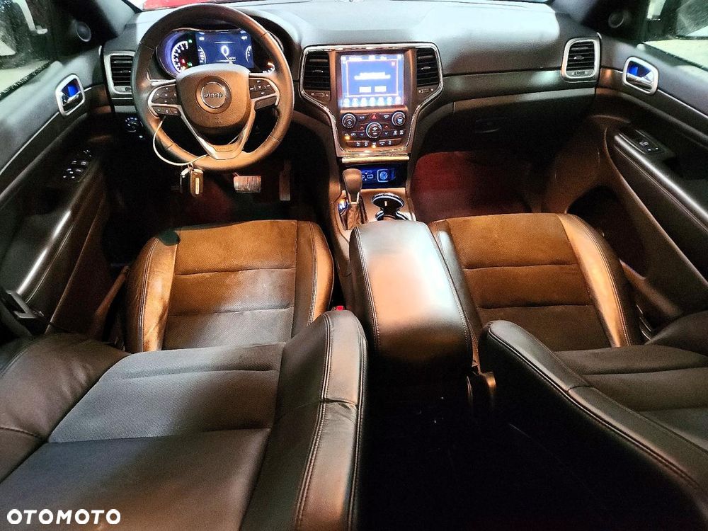 Jeep Grand Cherokee - 10