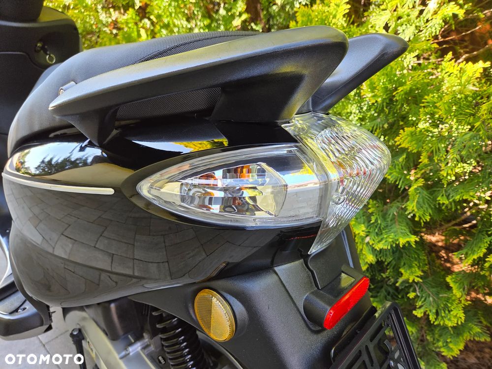 Piaggio FLY - 20