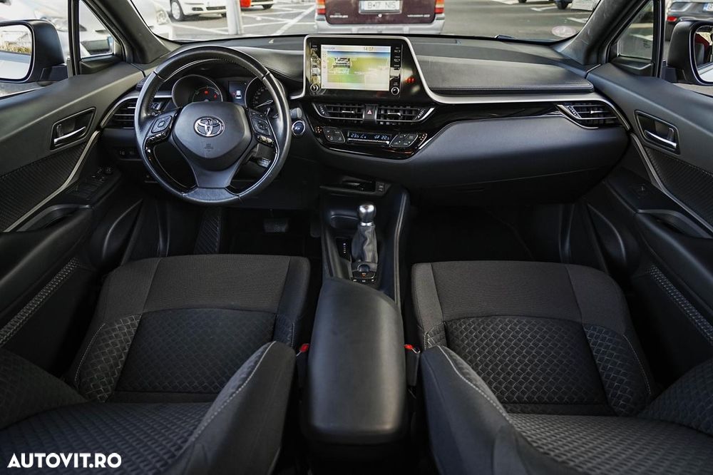 Toyota C-HR 1.8 HSD 4x2 CVT C-lassy LED - 8