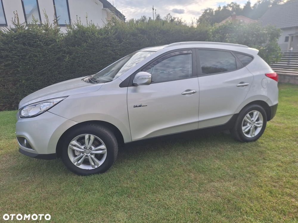 Hyundai ix35 1.7 CRDi 2WD blue Finale Silver - 4