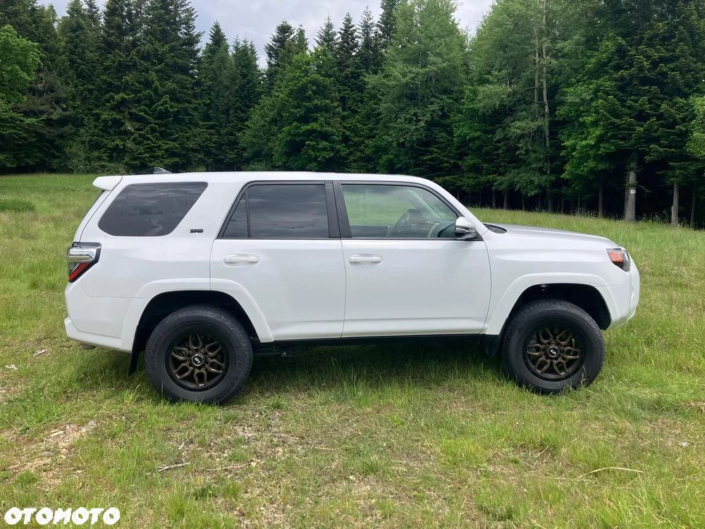 Toyota 4Runner 2022 photo 4