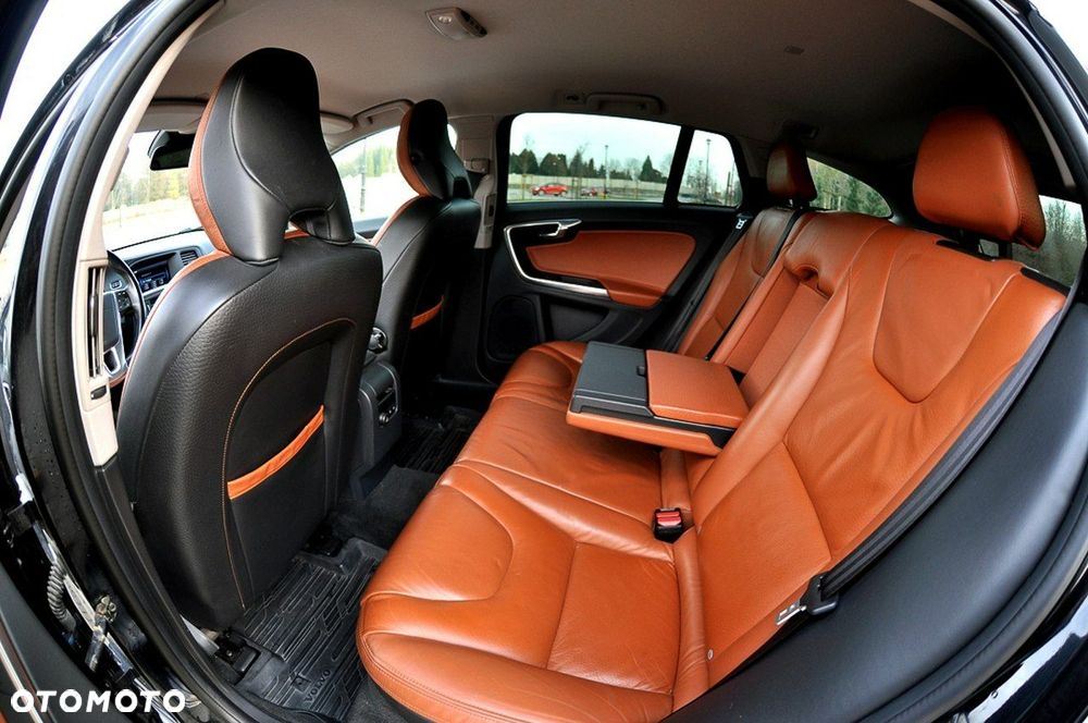 Volvo V60 D3 Momentum - 10