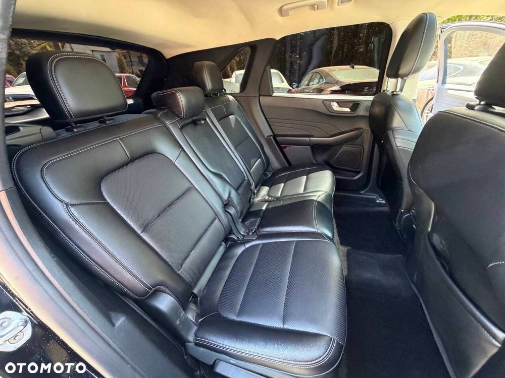 Ford Escape 2.0 EcoBoost AWD Titanium - 16