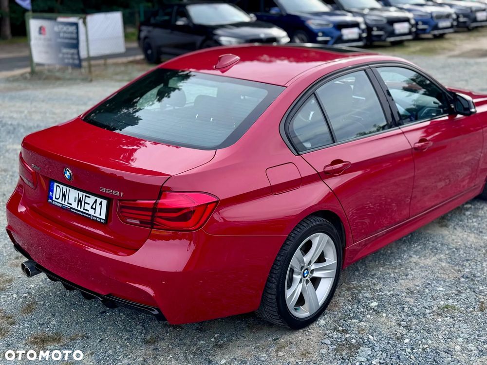 BMW Seria 3 328i - 10