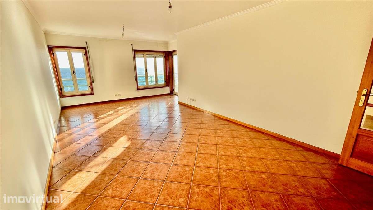 T2-1ª linha de mar-Aver-o-Mar-garagem fechada - Grande imagem: 3/11