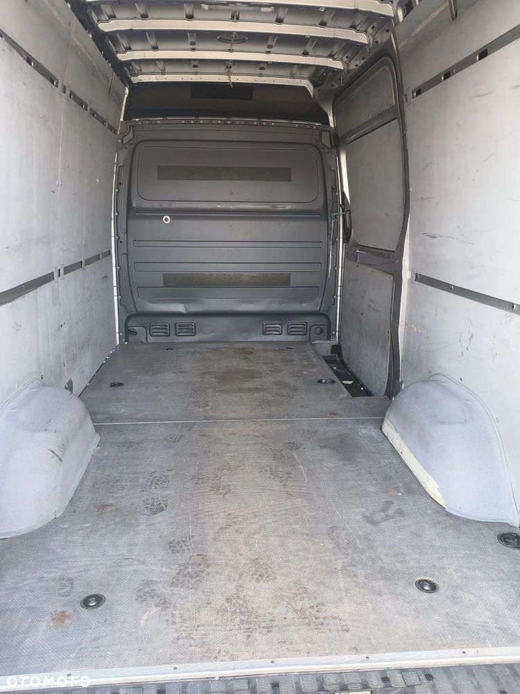 Mercedes-Benz Sprinter - 7