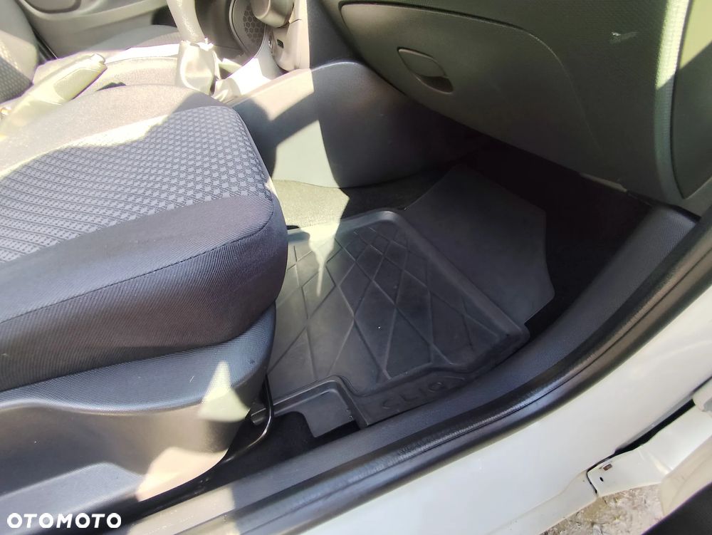 Renault Clio 1.5 dCi Business - 12